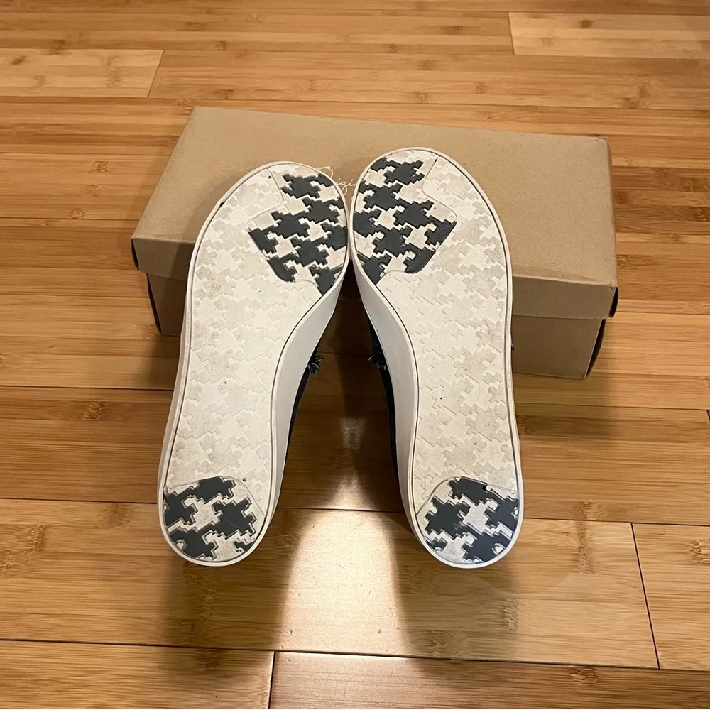 Dr. Scholl's Womens Scout Fray Slip-On Denim Shoes- Size 7.5 - Picture 7 of 7